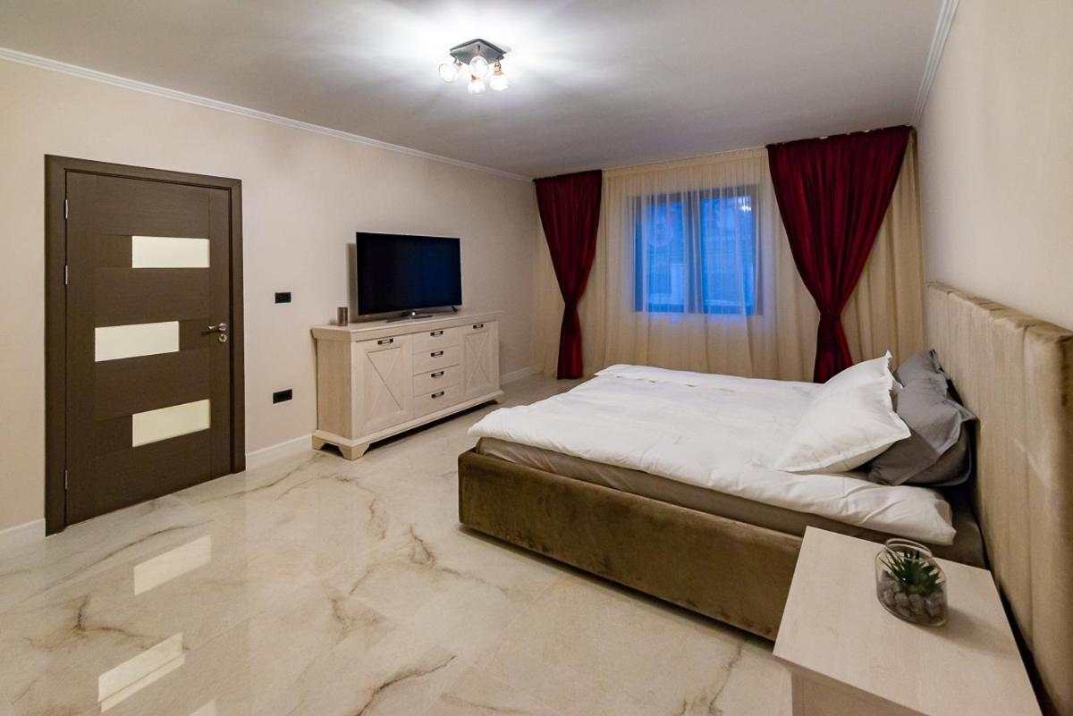 Moky Rezident Apartment อาราด ภายนอก รูปภาพ