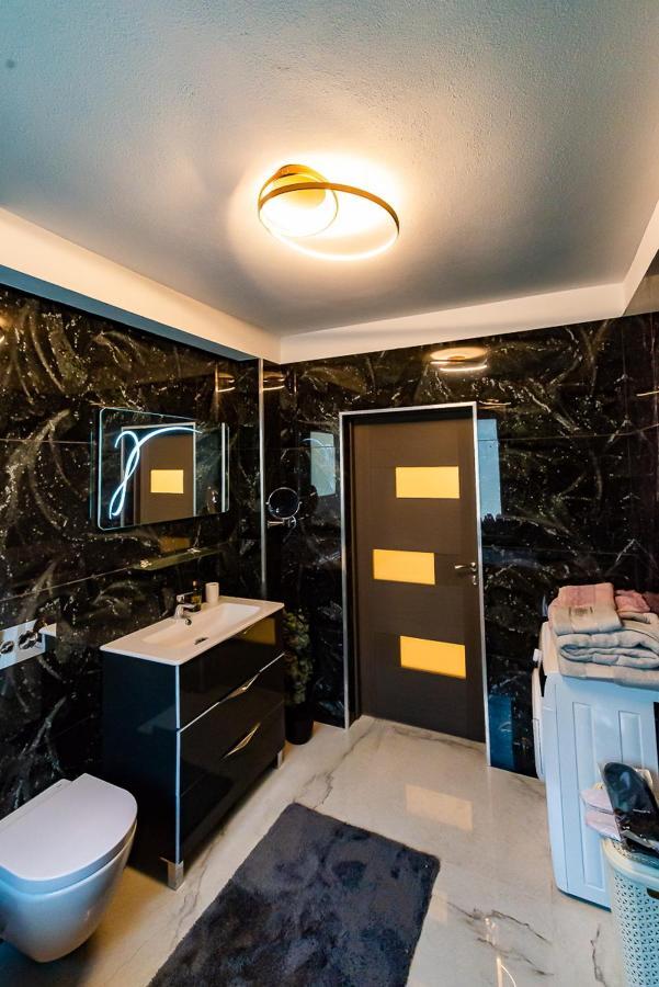 Moky Rezident Apartment อาราด ภายนอก รูปภาพ